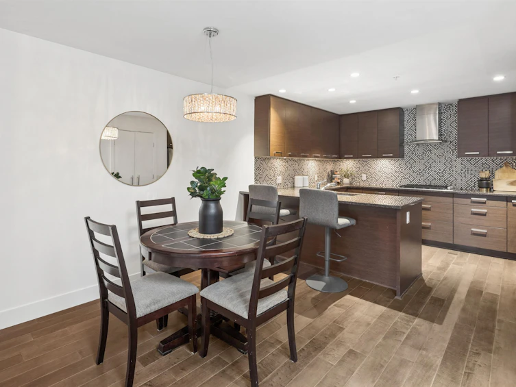 406-210 W 13 Street, North Vancouver, BC, V7M 1N7 - 6