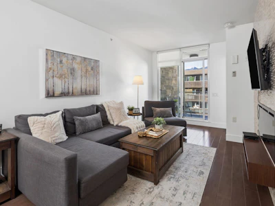 406-210 W 13 Street - 3