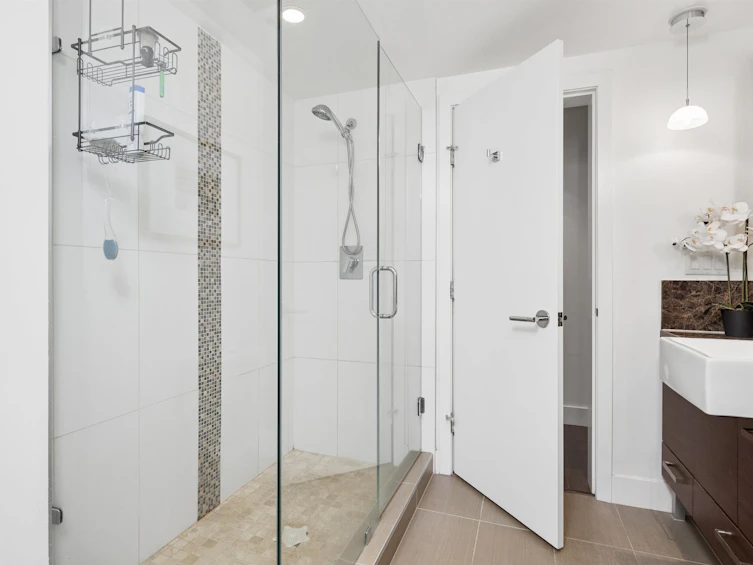 406-210 W 13 Street, North Vancouver, BC, V7M 1N7 - 16