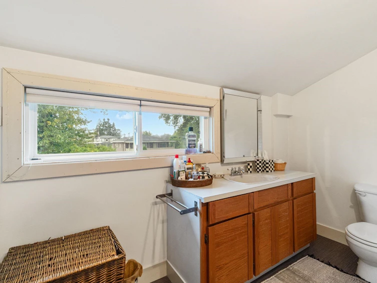 247 Wood Street, New Westminster, BC, V3M 5K5 - 9