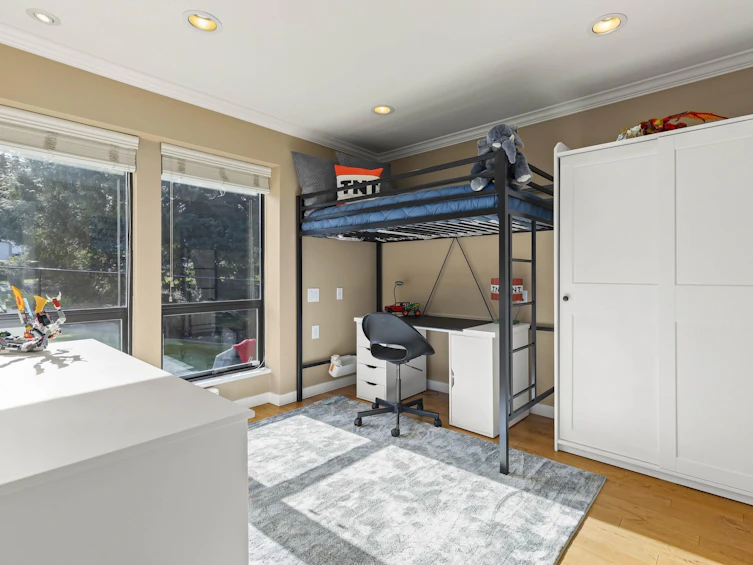 11383 153a Street, Surrey, BC, V3R 9J2 - 11