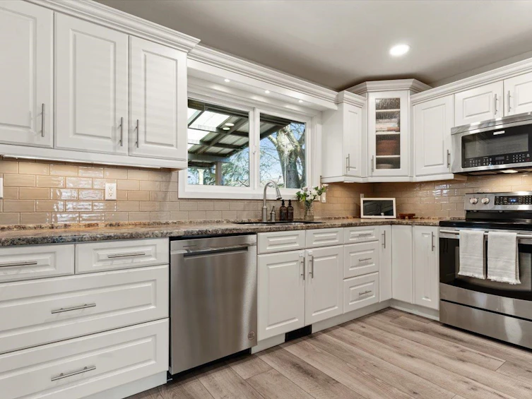 45201 Redwood Avenue, Chilliwack, BC, V2R 1W2 - 14