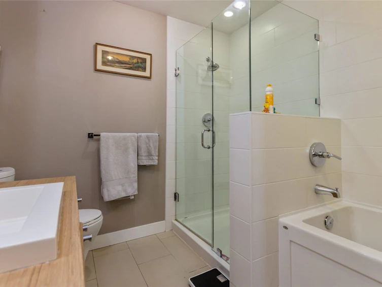 101-9150 University High Street, Burnaby, BC, V5A 0C5 - 14
