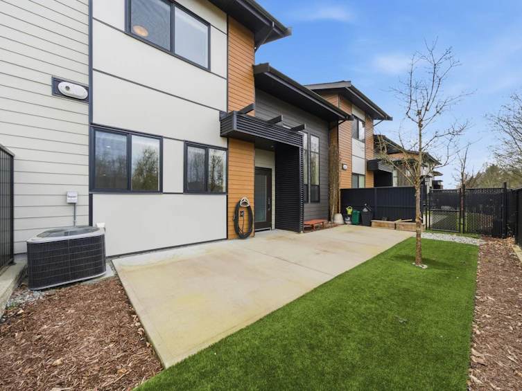 32-33209 Cherry Avenue, Mission, BC, V2V 0G8 - 35