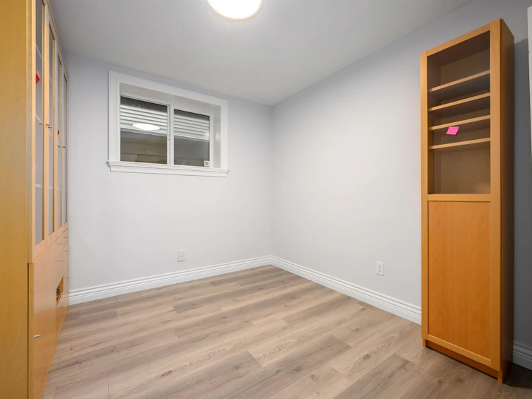 19441 66 Avenue, Surrey, BC, V4N 0C3 - 32
