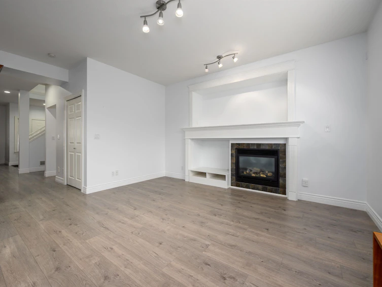 19441 66 Avenue, Surrey, BC, V4N 0C3 - 10