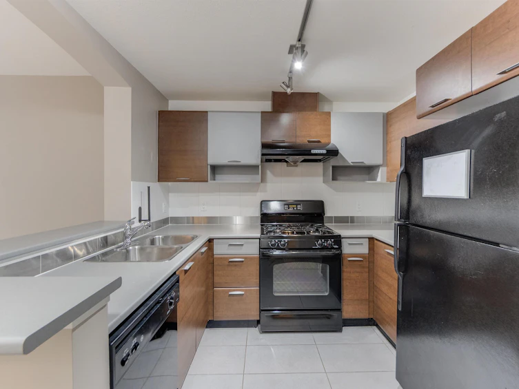 201-9233 Ferndale Road, Richmond, BC, V6X 3S1 - 2