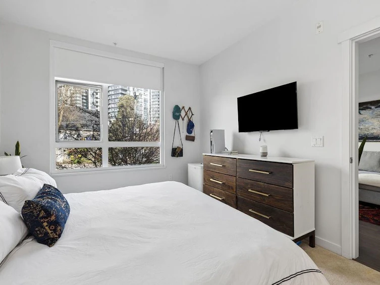 207-217 W 8th Street, North Vancouver, BC, V7M 0C2 - 19