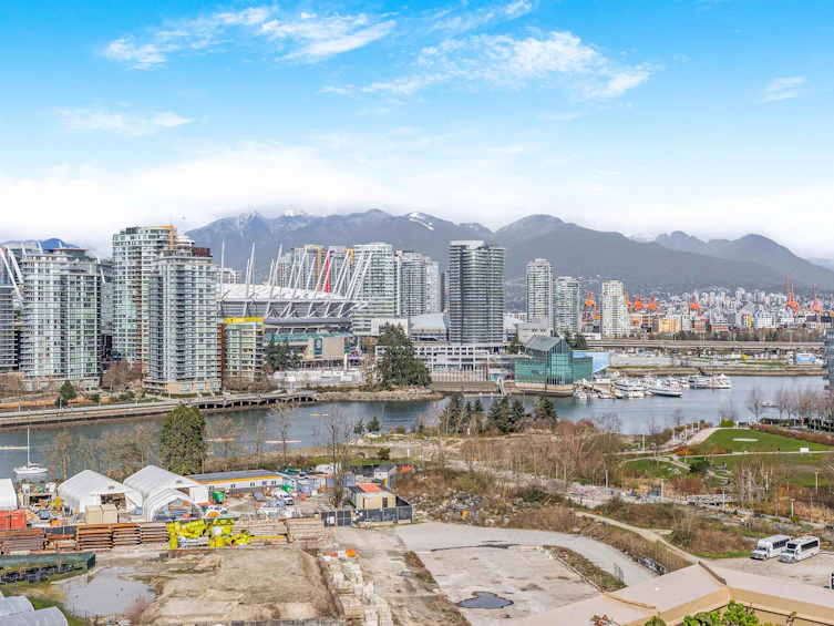296 W 1st Avenue, Vancouver, BC, V5Y 3T2 - 33