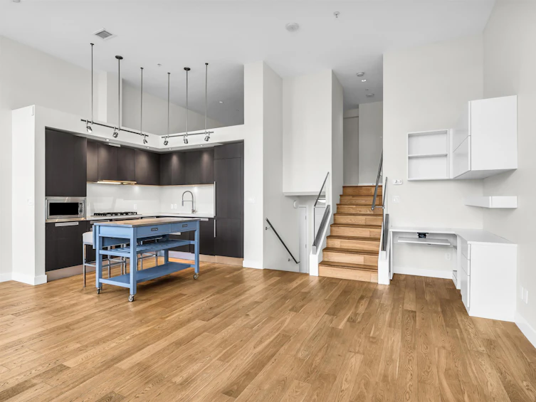 296 W 1st Avenue, Vancouver, BC, V5Y 3T2 - 6