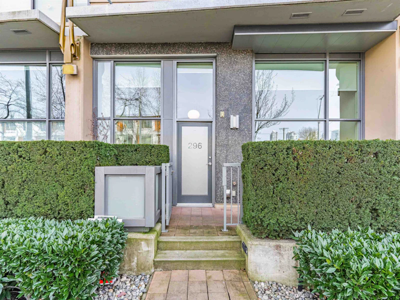 296 W 1st Avenue, Vancouver BC V5Y 3T2