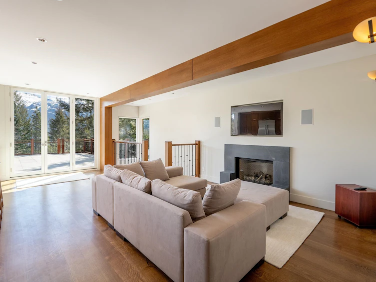 8364 Mountain View Drive, Whistler, BC, V8E 0G3 - 9