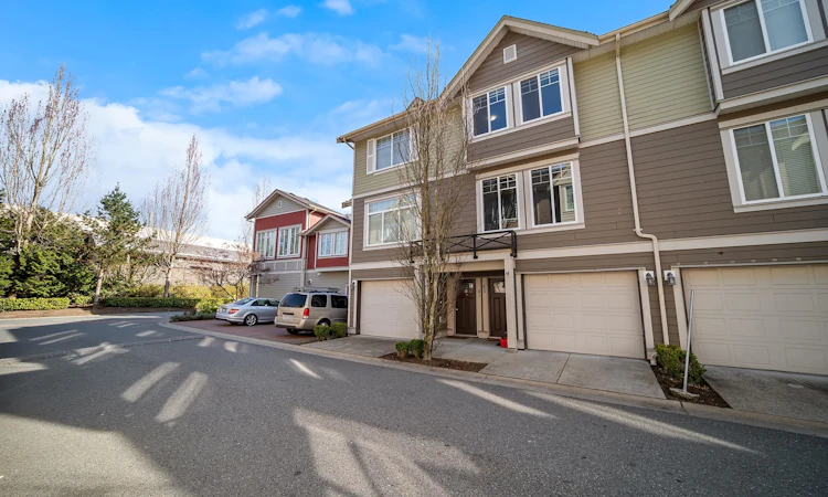 40-15399 Guildford Drive