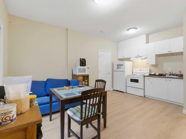 4553 Ellerton Court, Burnaby, BC, V5H 1E1 - 31