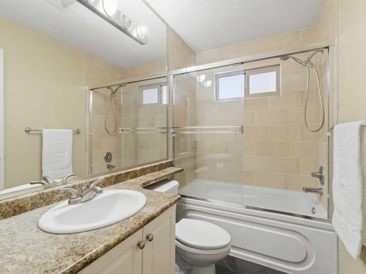 4553 Ellerton Court, Burnaby, BC, V5H 1E1 - 24