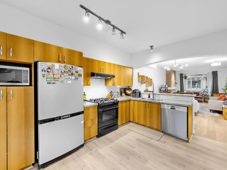 133-9133 Government Street, Burnaby, BC, V3N 0B1 - 8