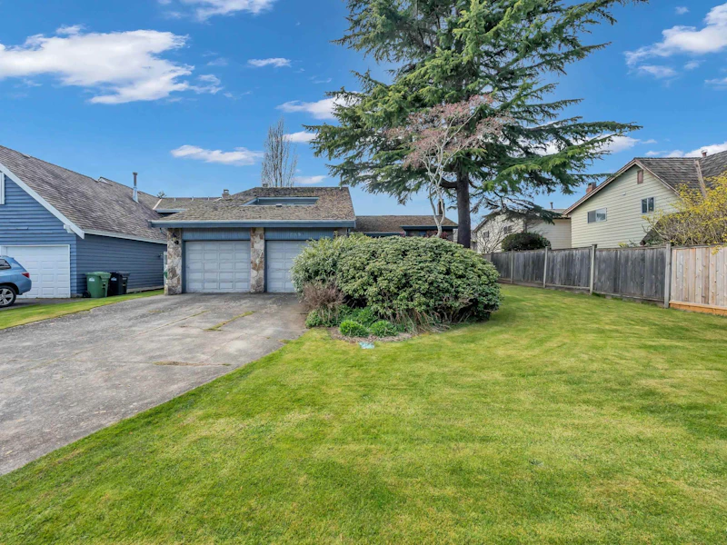 7651 Willowfield Drive, Richmond BC V7C 4S8