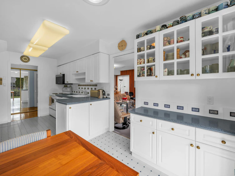 7651 Willowfield Drive, Richmond, BC, V7C 4S8 - 13