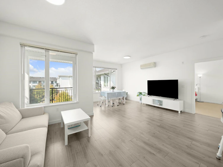 438-9388 Mckim Way, Richmond, BC, V6X 0J7 - 4