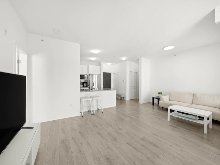 438-9388 Mckim Way, Richmond, BC, V6X 0J7 - 5