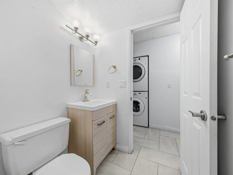 105-932 Robinson Street, Coquitlam, BC, V3J 7R8 - 18