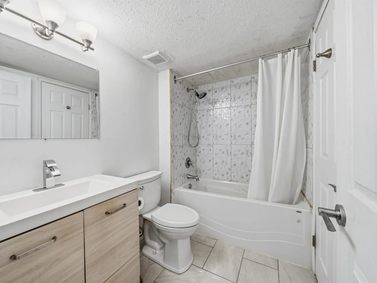 105-932 Robinson Street, Coquitlam, BC, V3J 7R8 - 14