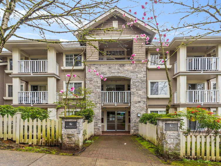 301-7330 Salisbury Avenue, Burnaby, BC, V5E 4N8