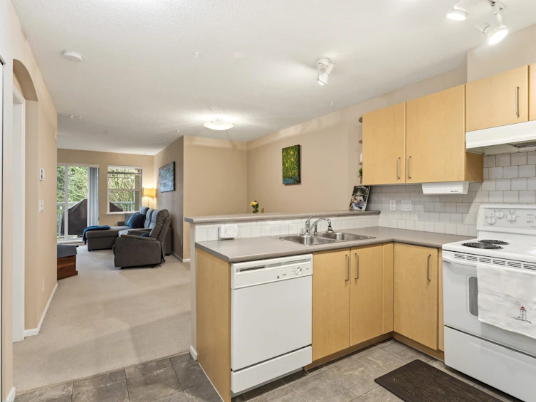 301-7330 Salisbury Avenue, Burnaby, BC, V5E 4N8 - 9