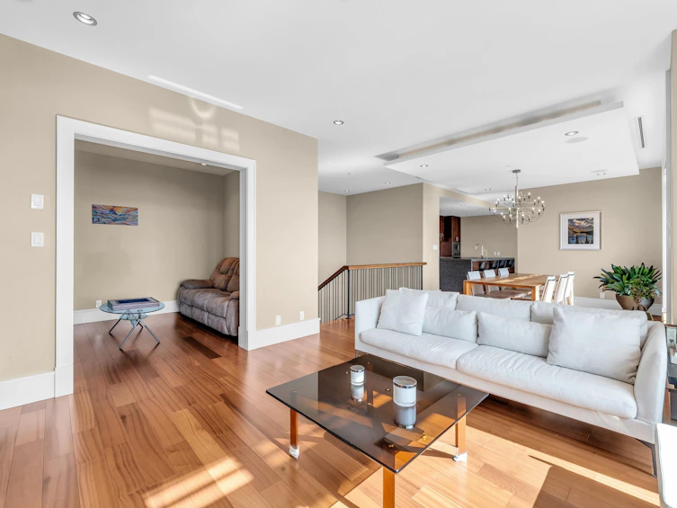 102-2575 Garden Court, West Vancouver, BC, V7S 0A2 - 8