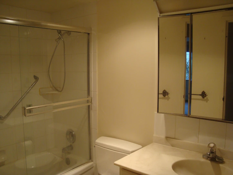 216-3150 Prince Edward Street, Vancouver, BC, V5T 3N6 - 7