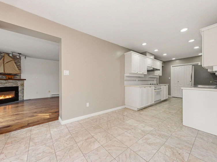 104-1500 Ostler Court, North Vancouver, BC, V7G 2C2 - 14