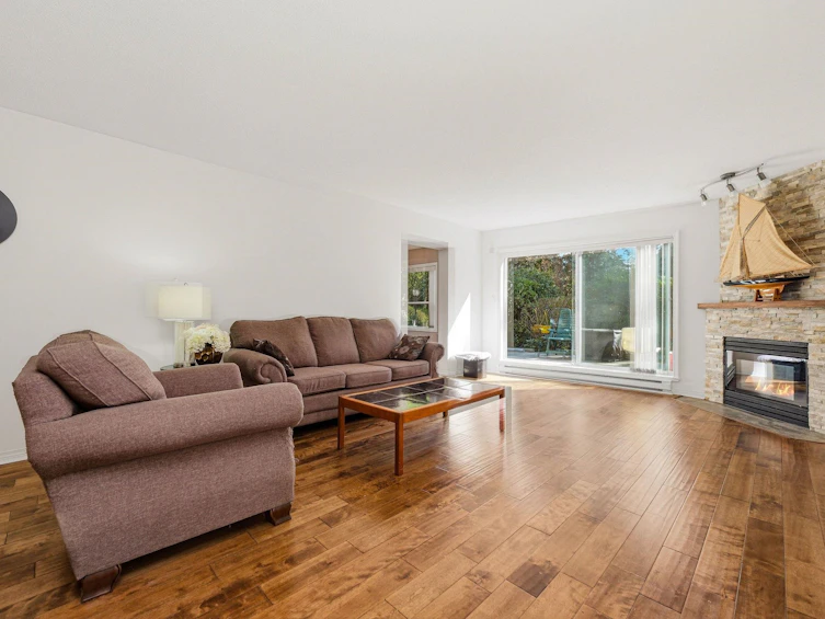 104-1500 Ostler Court, North Vancouver, BC, V7G 2C2 - 11