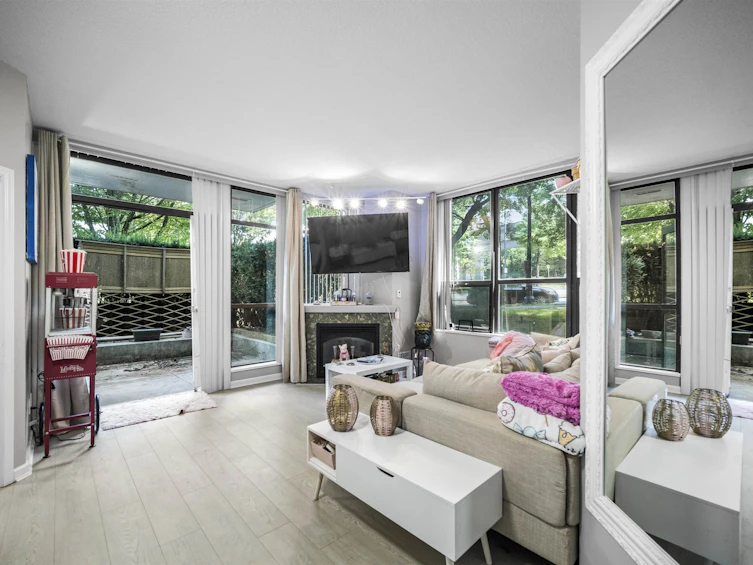 101-10899 University Drive, Surrey, BC, V3T 5V2 - 5