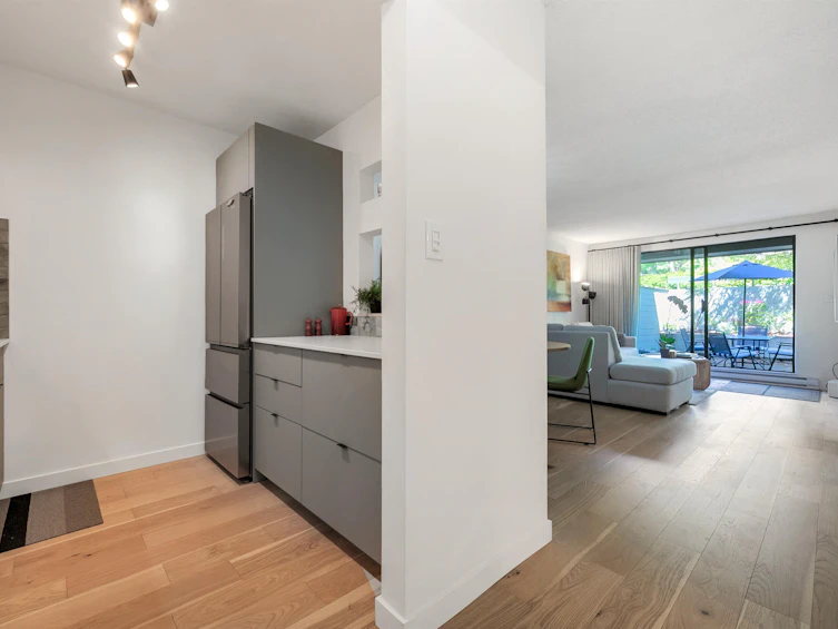208-2119 Bellevue Avenue, West Vancouver, BC, V7V 1C2 - 4