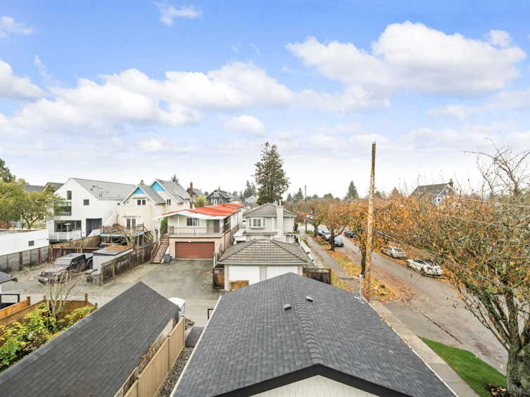 2965 Glen Drive, Vancouver, BC, V5T 2P1 - 33