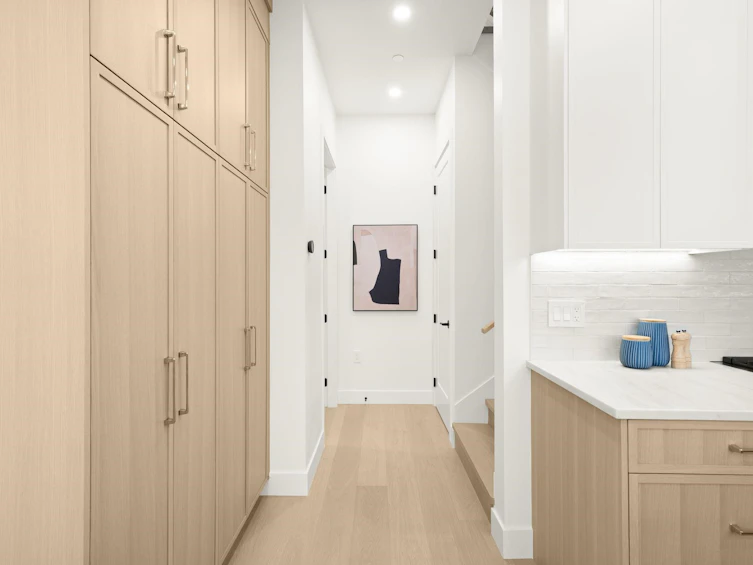 2965 Glen Drive, Vancouver, BC, V5T 2P1 - 10