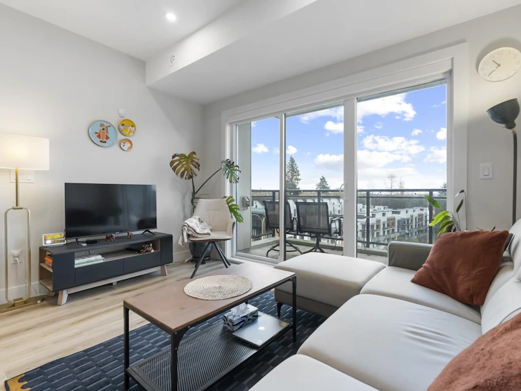 506-6285 King George Boulevard, Surrey, BC, V3X 0L3 - 3