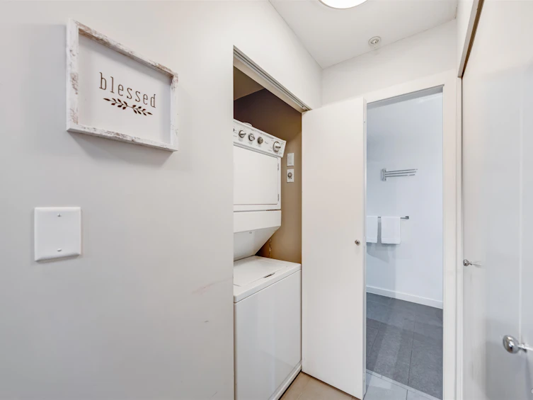 303-5889 Irmin Street, Burnaby, BC, V5J 0C1 - 25
