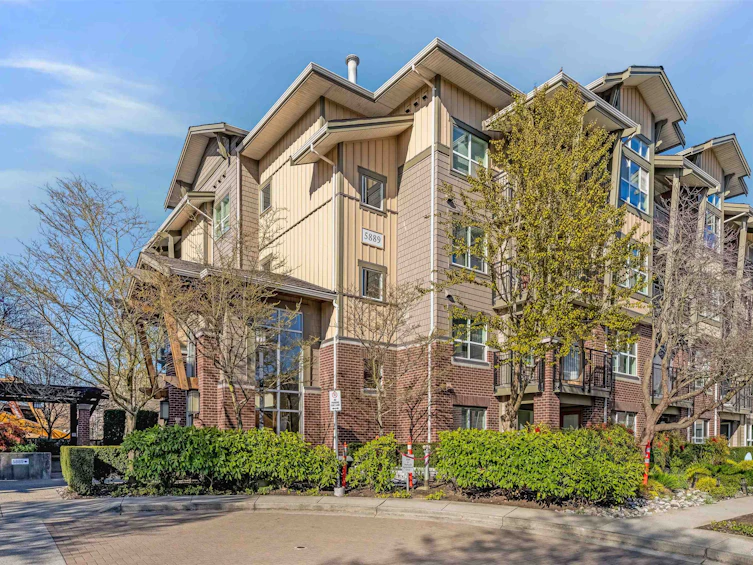 303-5889 Irmin Street, Burnaby, BC, V5J 0C1 - 30