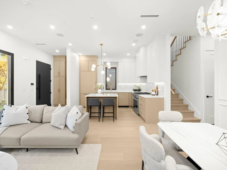 1095 E 14th Avenue, Vancouver, BC, V5T 2P1 - 15