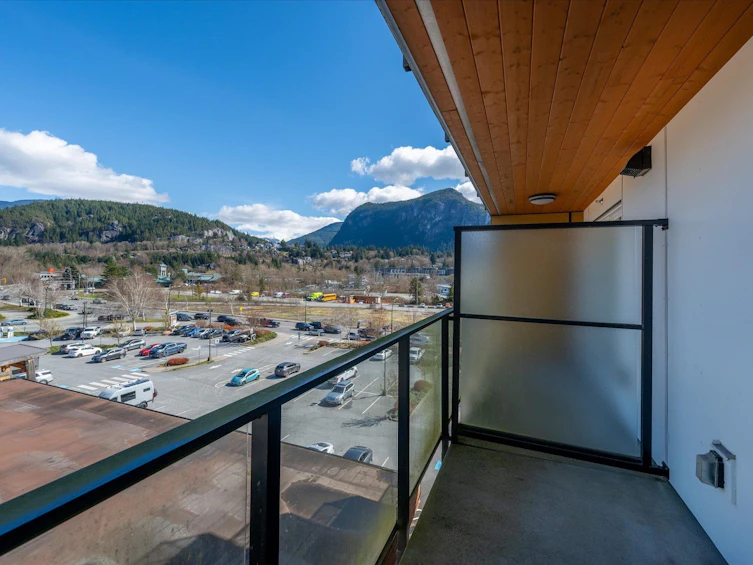 411-1365 Pemberton Avenue, Squamish, BC, V8B 1B7 - 24