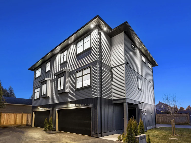 1-33586 Huggins Street, Abbotsford, BC, V2S 3R4 - 2