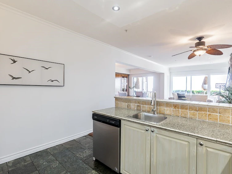 107-1120 Tsatsu Shores Drive, Delta, BC, V4M 4G3 - 10