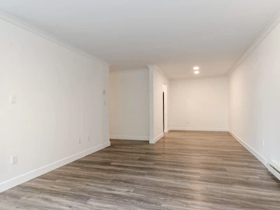102-9948 151 Street - 4