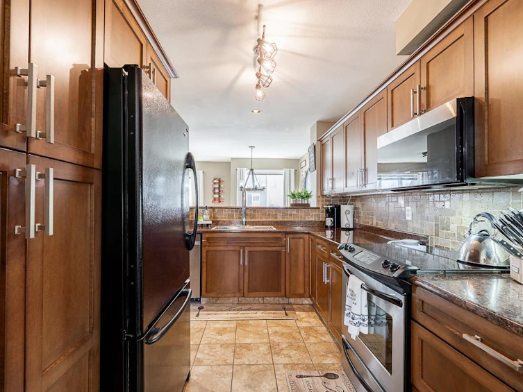 16-46321 Cessna Drive, Chilliwack, BC, V2P 1A7 - 10