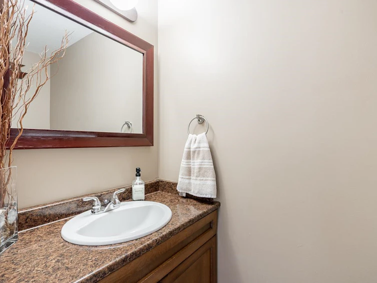 16-46321 Cessna Drive, Chilliwack, BC, V2P 1A7 - 33