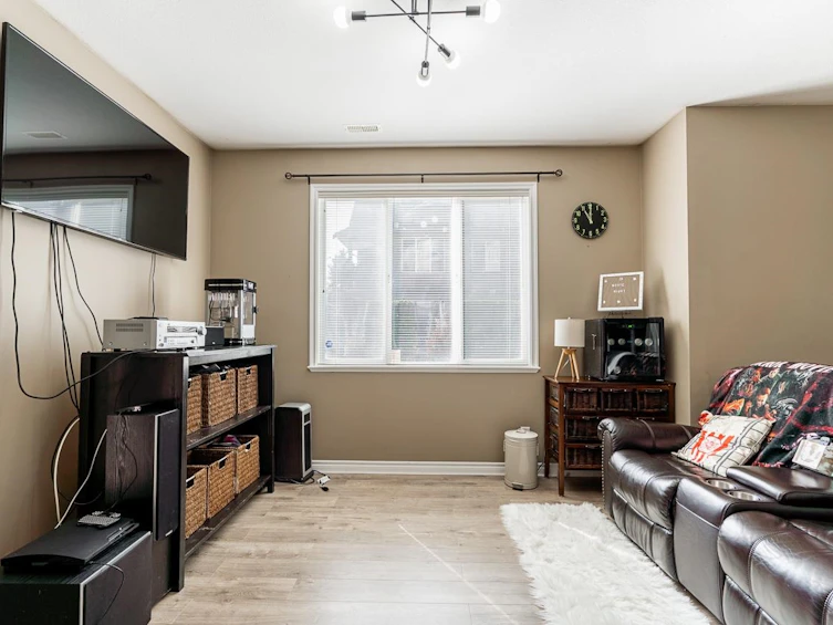 16-46321 Cessna Drive, Chilliwack, BC, V2P 1A7 - 31