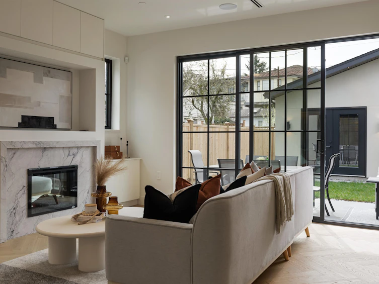 2-240 E 37th Avenue, Vancouver, BC, V5W 1E6 - 3