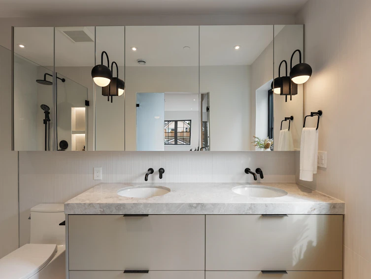 2-240 E 37th Avenue, Vancouver, BC, V5W 1E6 - 17