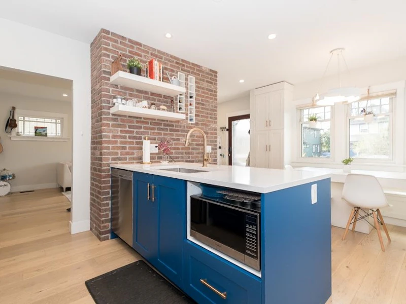 1610 Salsbury Drive, Vancouver BC V5L 4B8